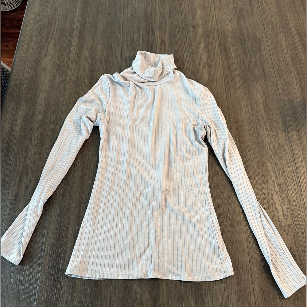 Gray tight turtleneck with open back
